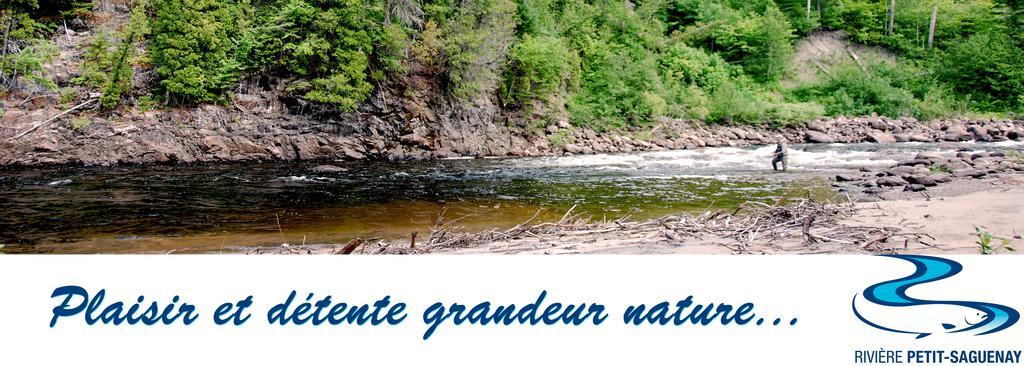 Riviere Petit Saguenay Villa Exterior photo