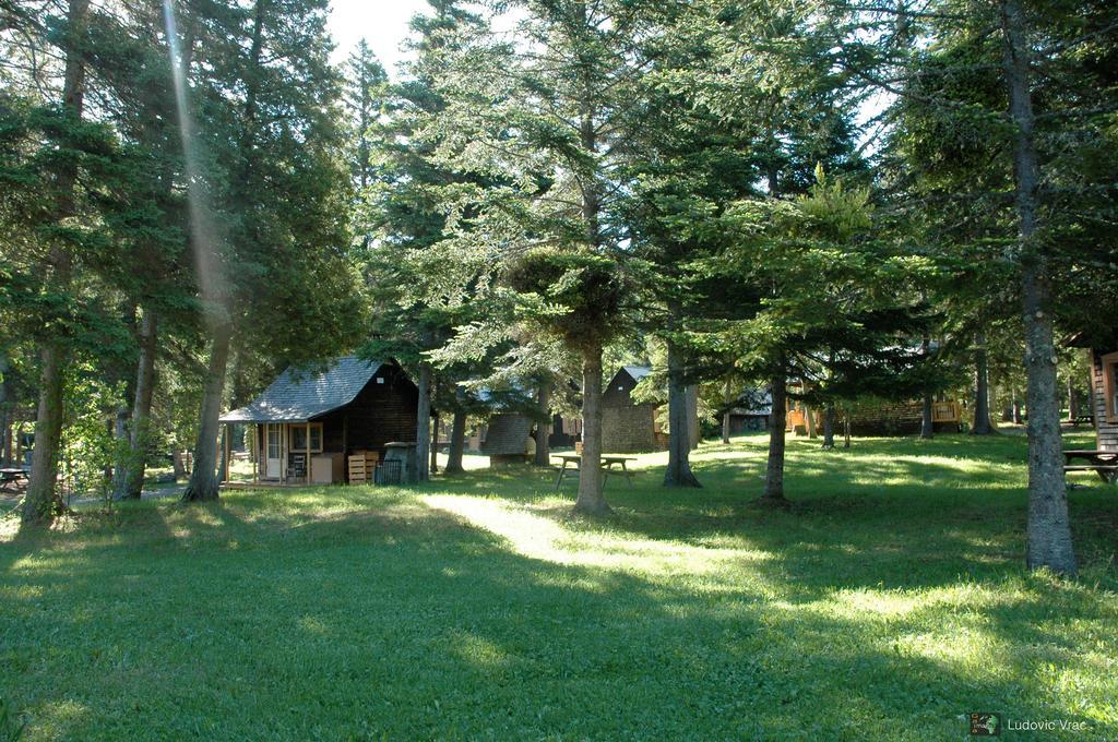 Riviere Petit Saguenay Villa Exterior photo